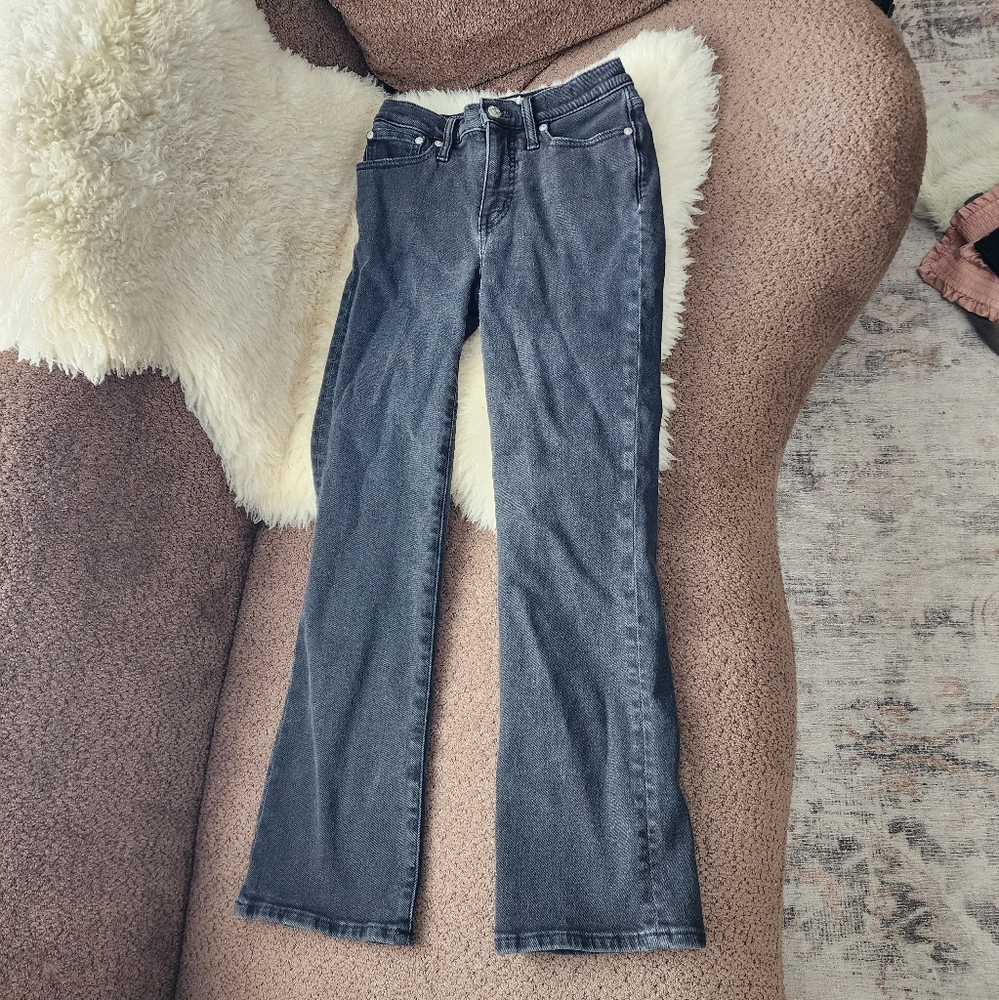 Madewell Mid Rise Kick Out Jeans